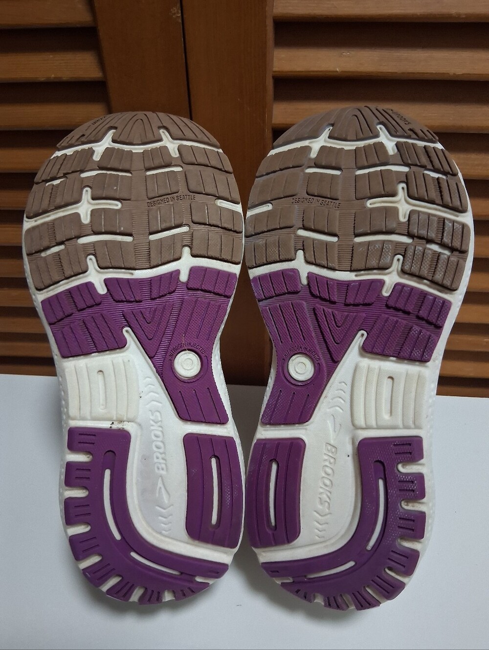 Brooks Ghost 16 Almond Peach/Coconut/Purple Women's Sneaker * Size: 7.5 - Picture 7 of 8